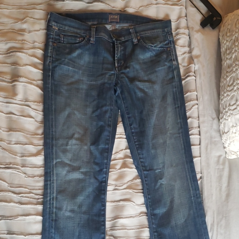 Citizen of Humanity low rise straight leg size 28